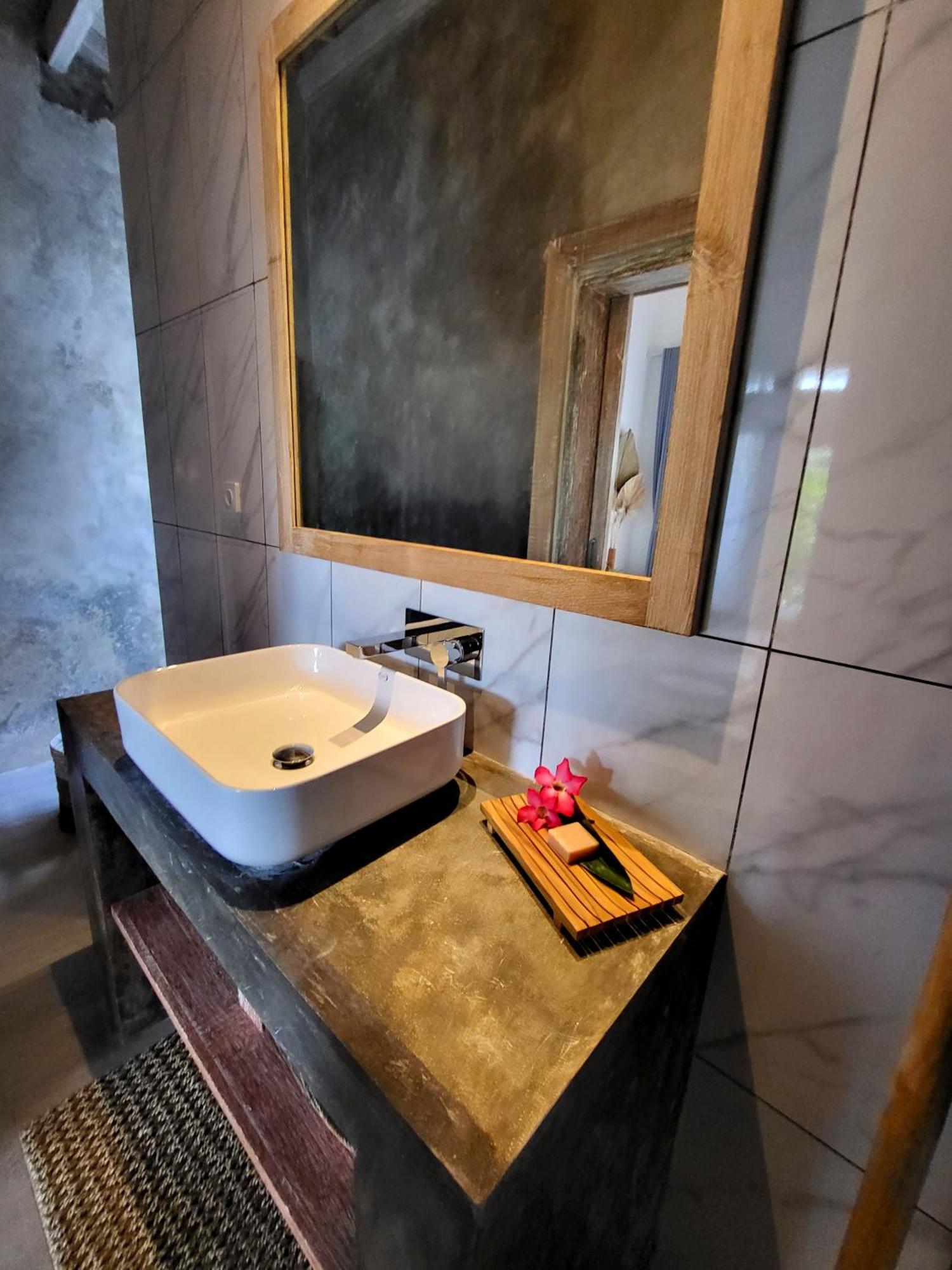 Hotel Drift Hideaway Kuta  Zimmer foto